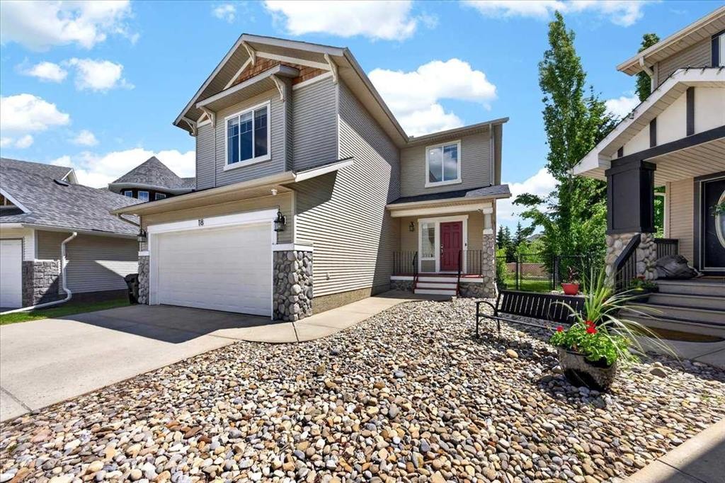 18 Cougarstone Bay Sw, Calgary, AB - Outdoor
