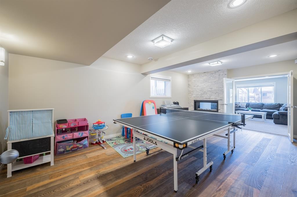 7 Aspen Stone Grove Sw, Calgary, AB