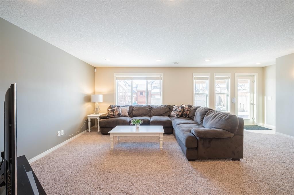 7 Aspen Stone Grove Sw, Calgary, AB