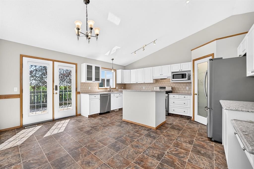 417 9 Street, Beiseker, AB
