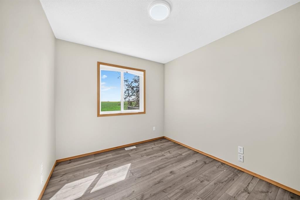417 9 Street, Beiseker, AB