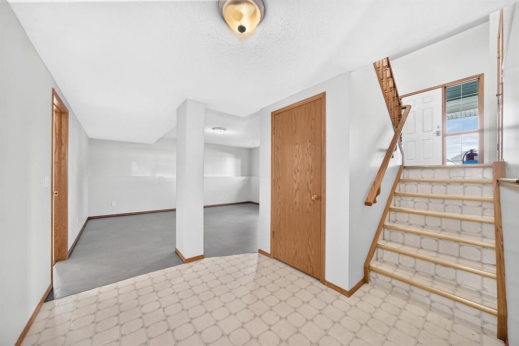 417 9 Street, Beiseker, AB