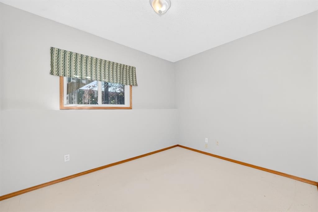 417 9 Street, Beiseker, AB