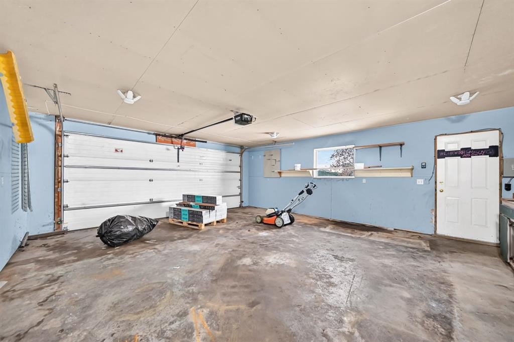 417 9 Street, Beiseker, AB