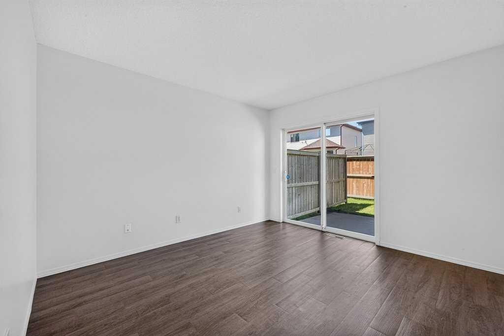 39 Citadel Point Nw, Calgary, AB - Indoor Photo Showing Other Room