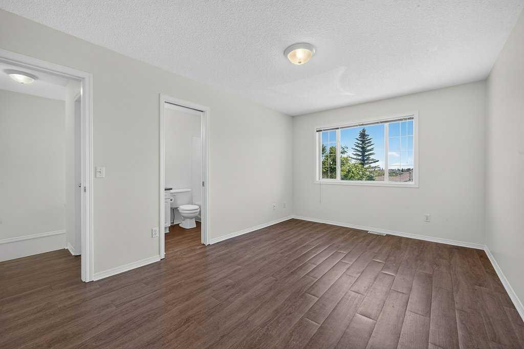 39 Citadel Point Nw, Calgary, AB - Indoor Photo Showing Other Room