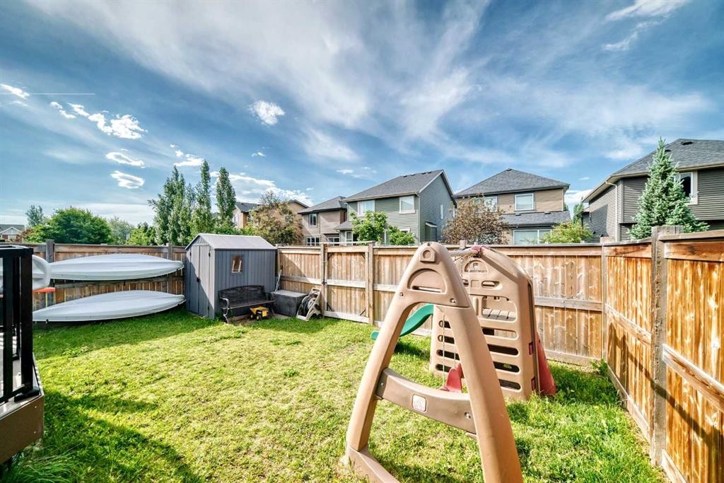 16 Sunrise Crescent, Cochrane, AB - Outdoor