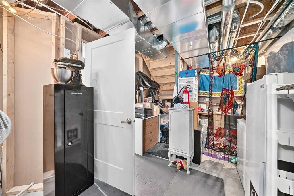 16 Sunrise Crescent, Cochrane, AB - Indoor