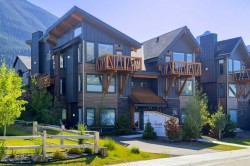202M-209 Stewart Creek Rise Canmore, AB T1W 0N9