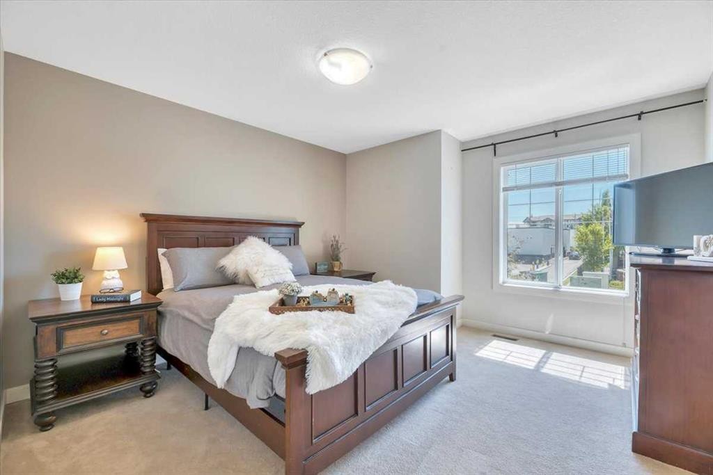 2520 Eversyde Avenue Sw, Calgary, AB - Indoor Photo Showing Bedroom