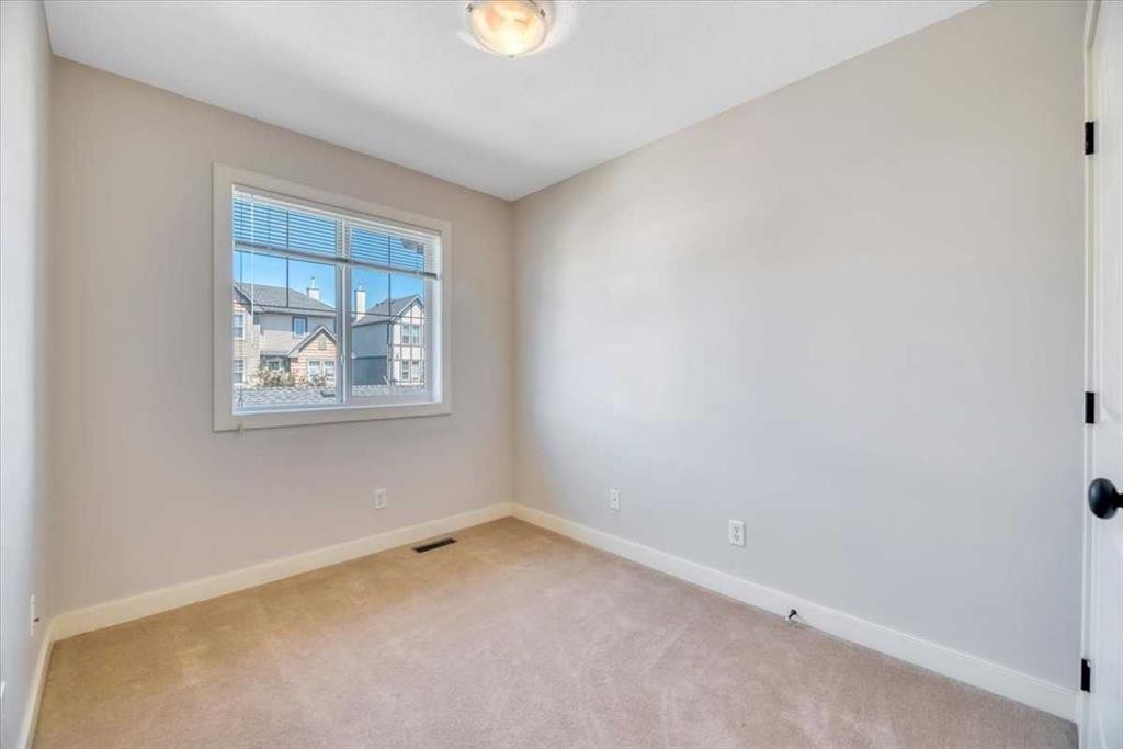 2520 Eversyde Avenue Sw, Calgary, AB - Indoor Photo Showing Other Room
