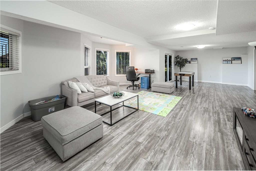 1396 Shawnee Road Sw, Calgary, AB