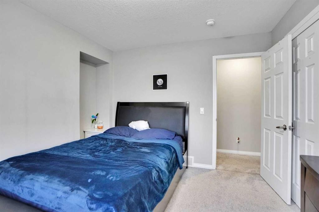 10505 Cityscape Drive, Calgary, AB - Indoor Photo Showing Bedroom