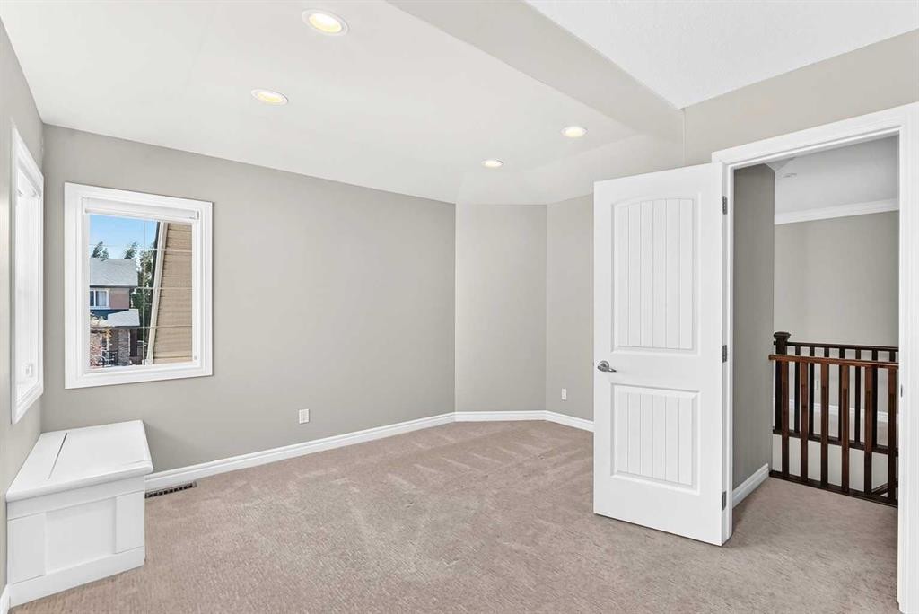 173 Aspenshire Drive Sw, Calgary, AB - Indoor Photo Showing Other Room