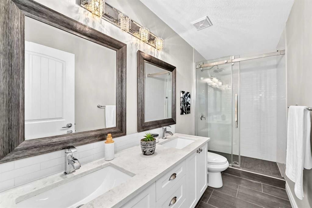 173 Aspenshire Drive Sw, Calgary, AB - Indoor Photo Showing Bathroom
