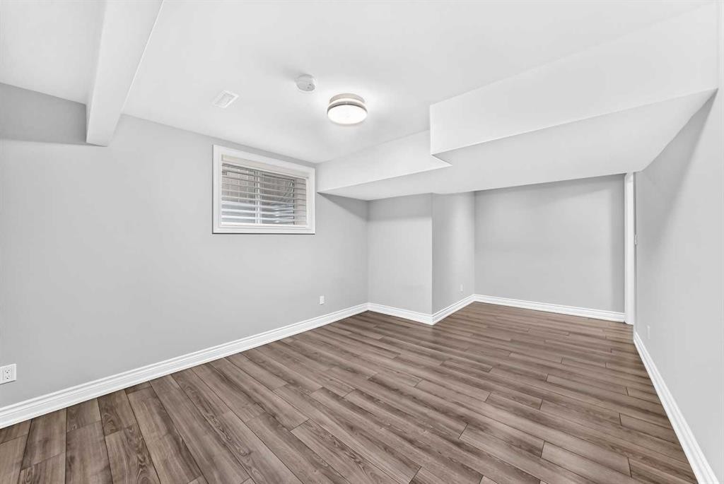 173 Aspenshire Drive Sw, Calgary, AB - Indoor Photo Showing Other Room
