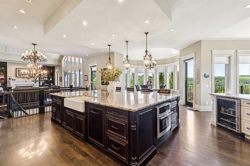 39 Red Willow Crescent West, Rural Foothills County, AB - Indoor Photo Showing Kitchen With Upgraded Kitchen