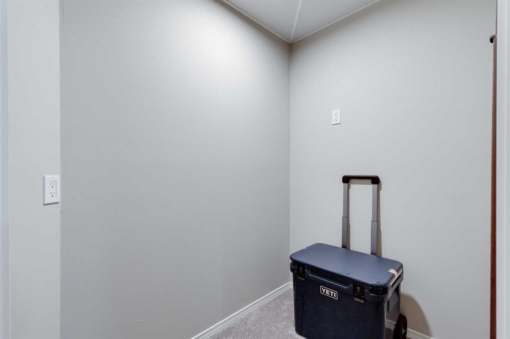 540 Shawinigan Drive Sw, Calgary, AB