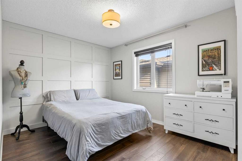11 Chapala Square Se, Calgary, AB - Indoor Photo Showing Bedroom