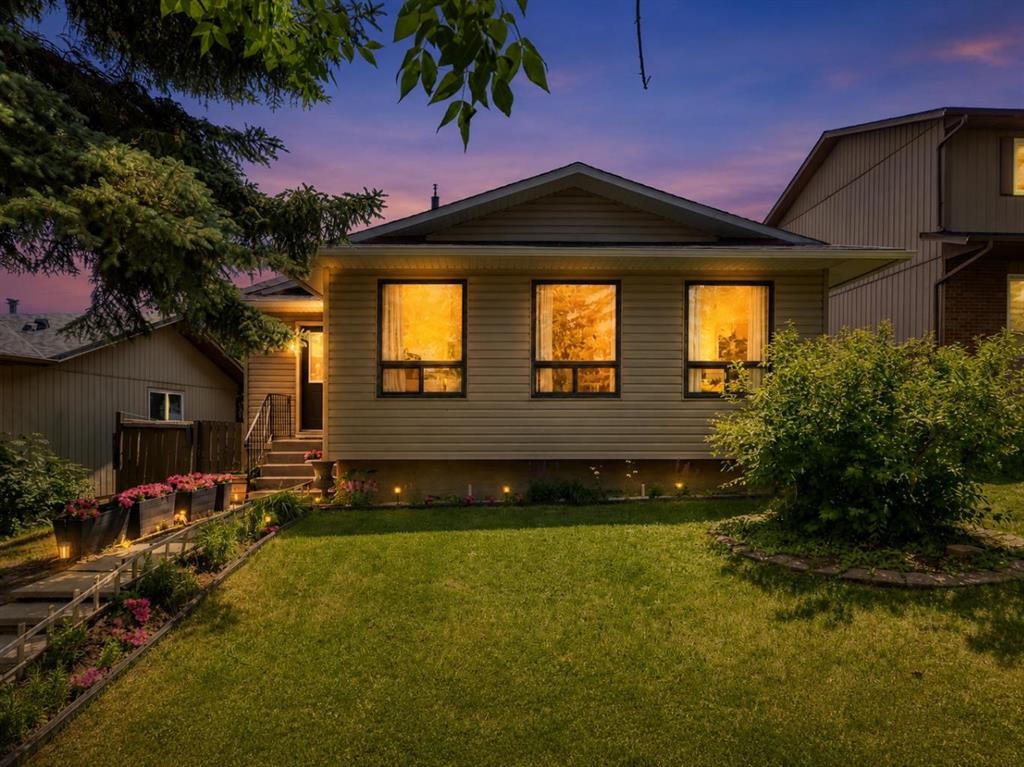 11 Bedford Drive Ne, Calgary, AB - Outdoor