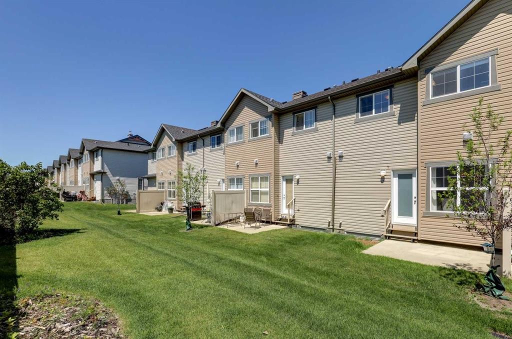 249 Ranch Ridge Meadow, Strathmore, AB - Outdoor