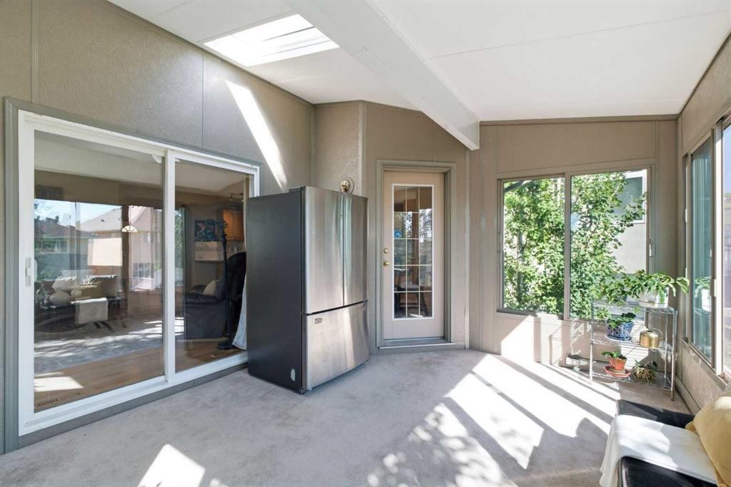 12 Edgeridge Green Nw, Calgary, AB - With Exterior
