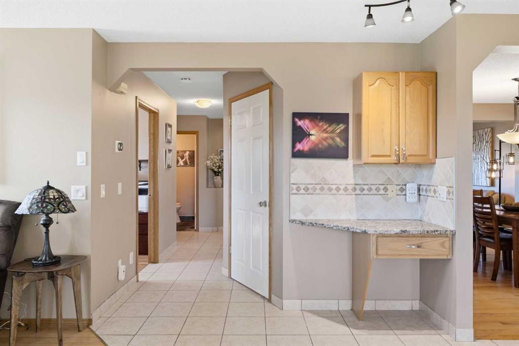 12 Edgeridge Green Nw, Calgary, AB - Indoor