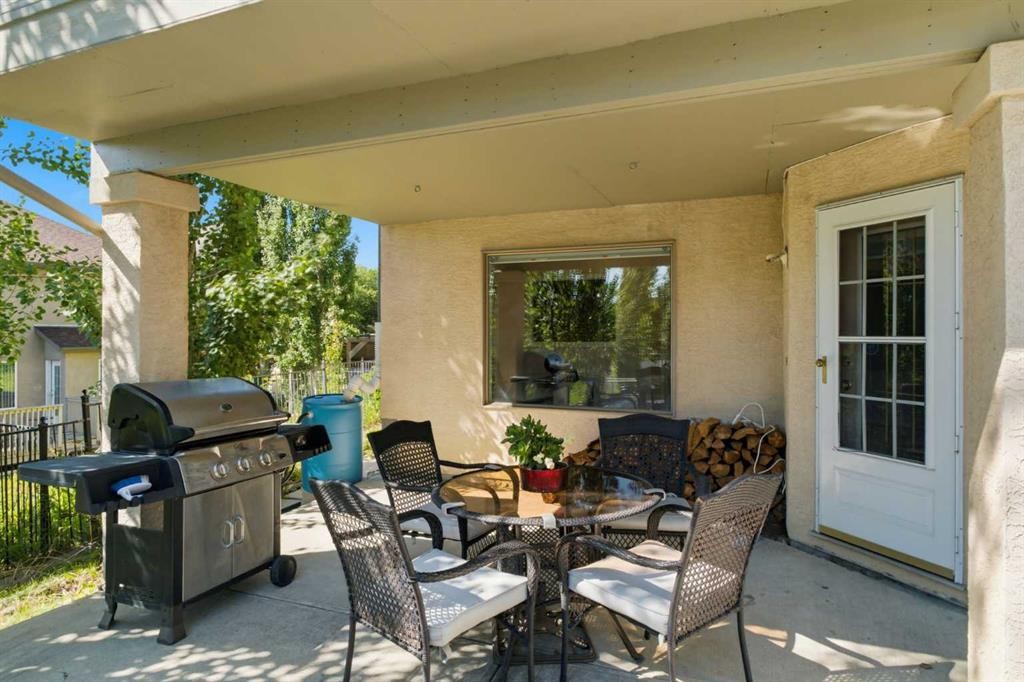 12 Edgeridge Green Nw, Calgary, AB - Outdoor With Deck Patio Veranda With Exterior
