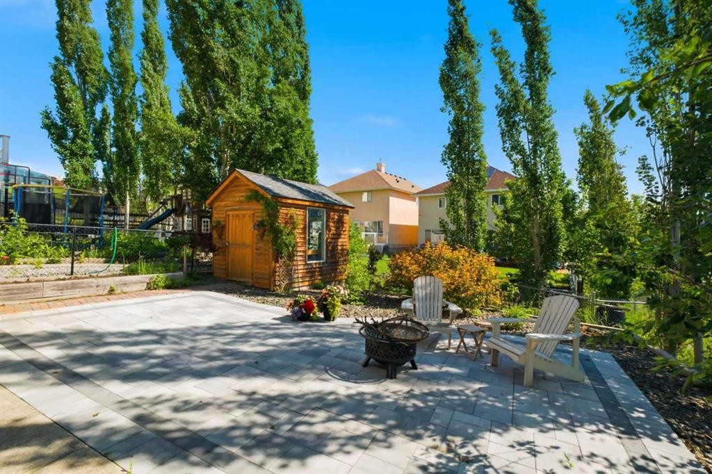 12 Edgeridge Green Nw, Calgary, AB - Outdoor