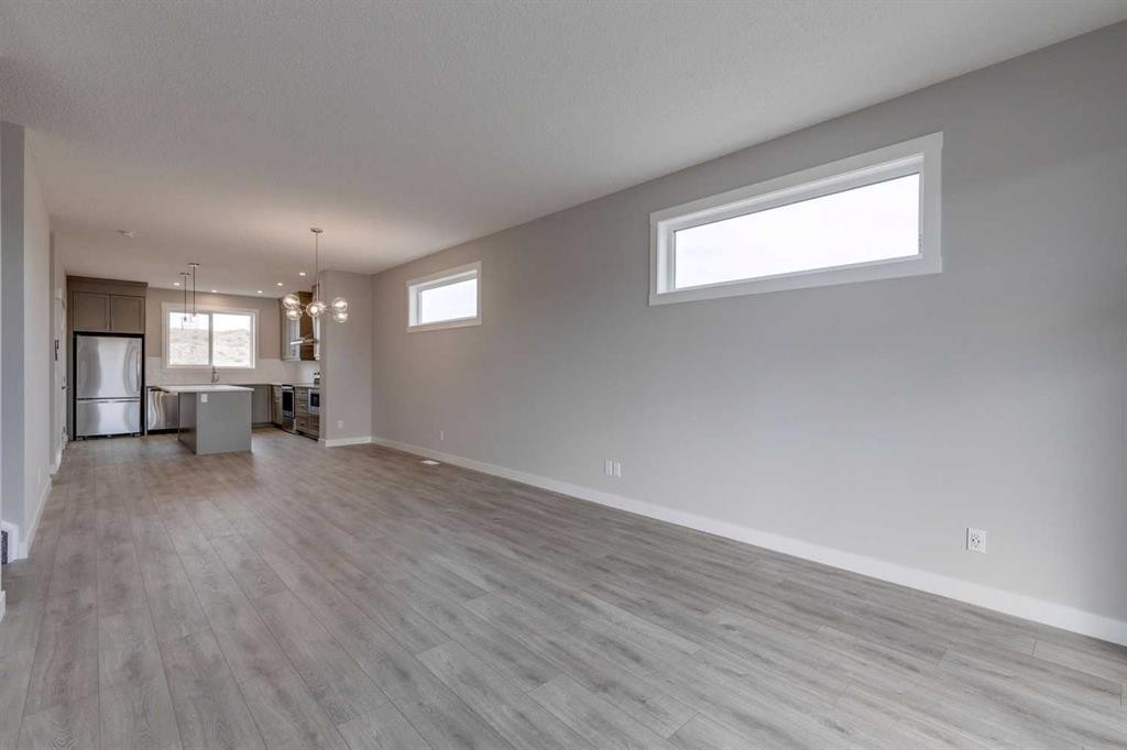 306 Haskayne Drive Nw, Calgary, AB - Indoor