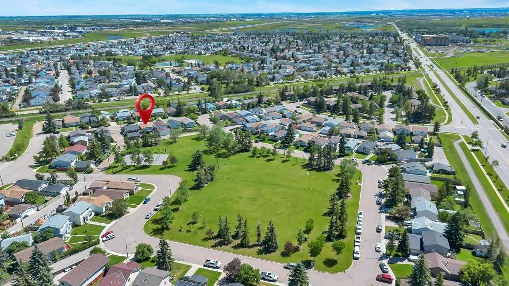 23 Abbercove Road Se, Calgary, AB - Outdoor With View