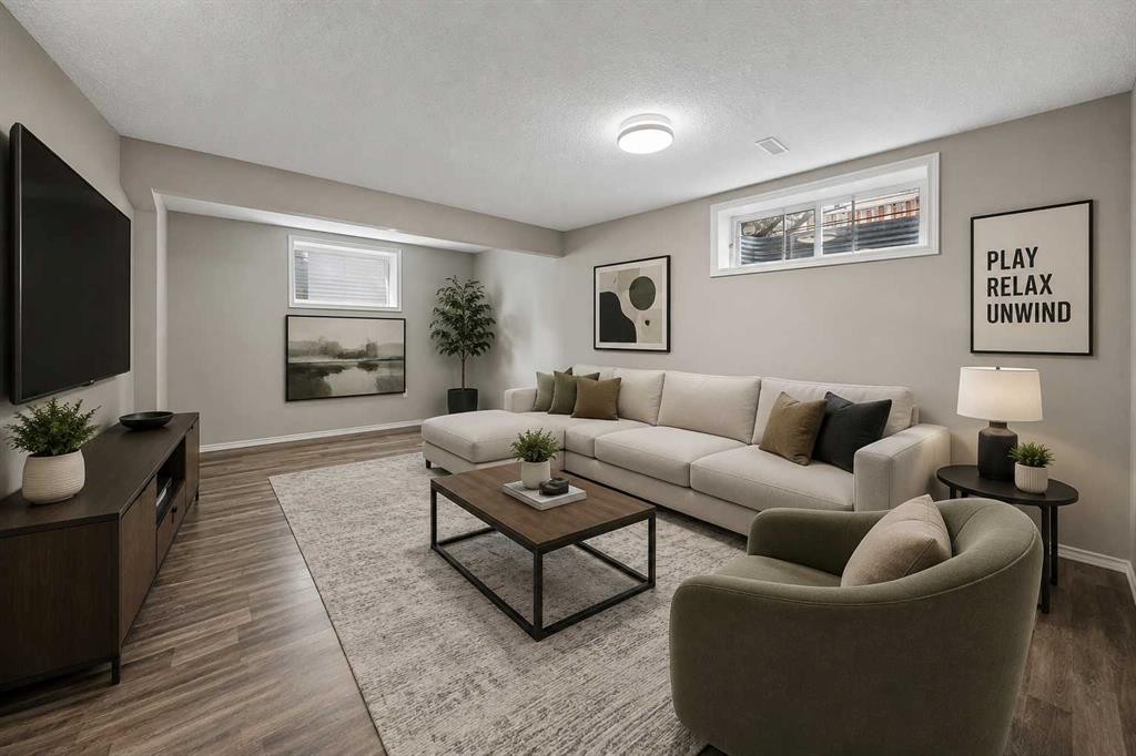 140 West Creek Circle, Chestermere, AB - Indoor Photo Showing Living Room