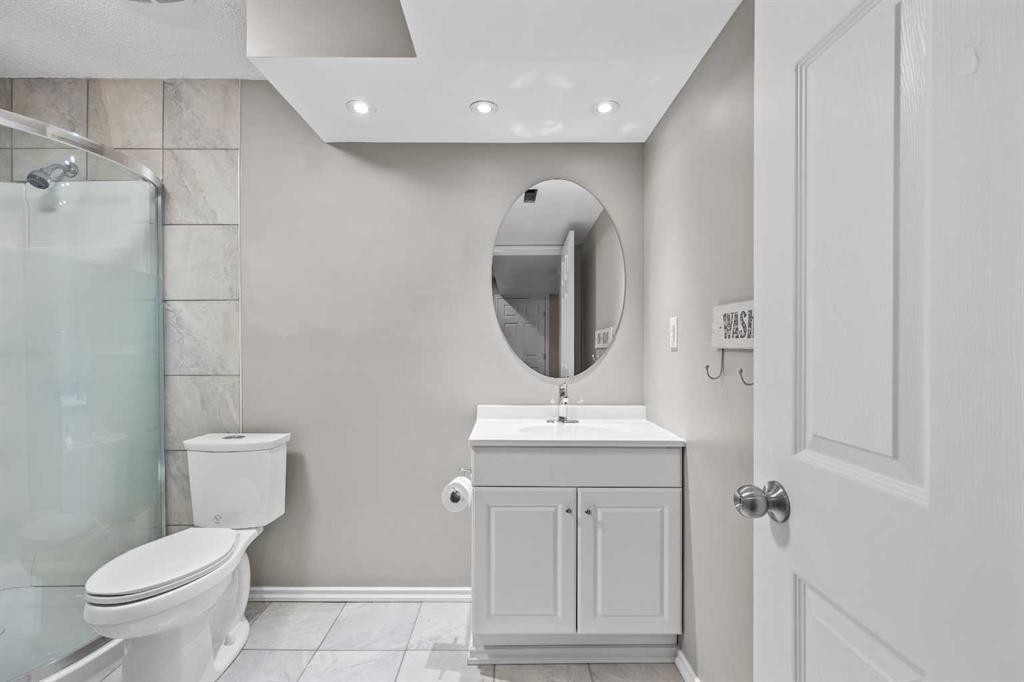 140 West Creek Circle, Chestermere, AB - Indoor Photo Showing Bathroom