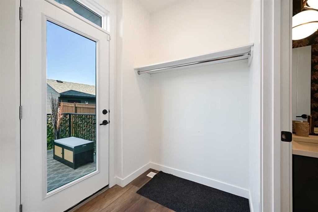 50 Lavender Road Se, Calgary, AB - Indoor Photo Showing Other Room
