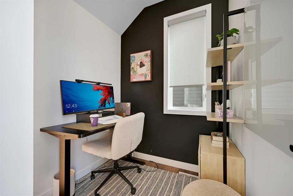 50 Lavender Road Se, Calgary, AB - Indoor Photo Showing Other Room