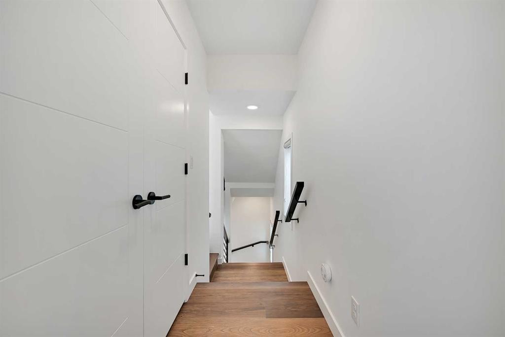 50 Lavender Road Se, Calgary, AB - Indoor Photo Showing Other Room