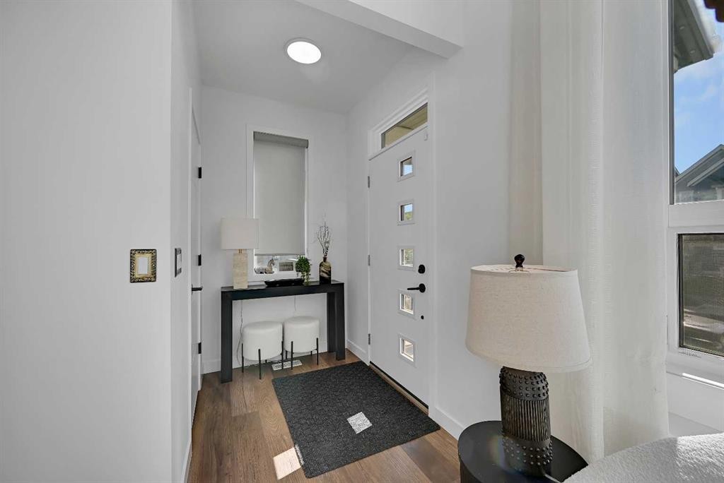 50 Lavender Road Se, Calgary, AB - Indoor Photo Showing Other Room