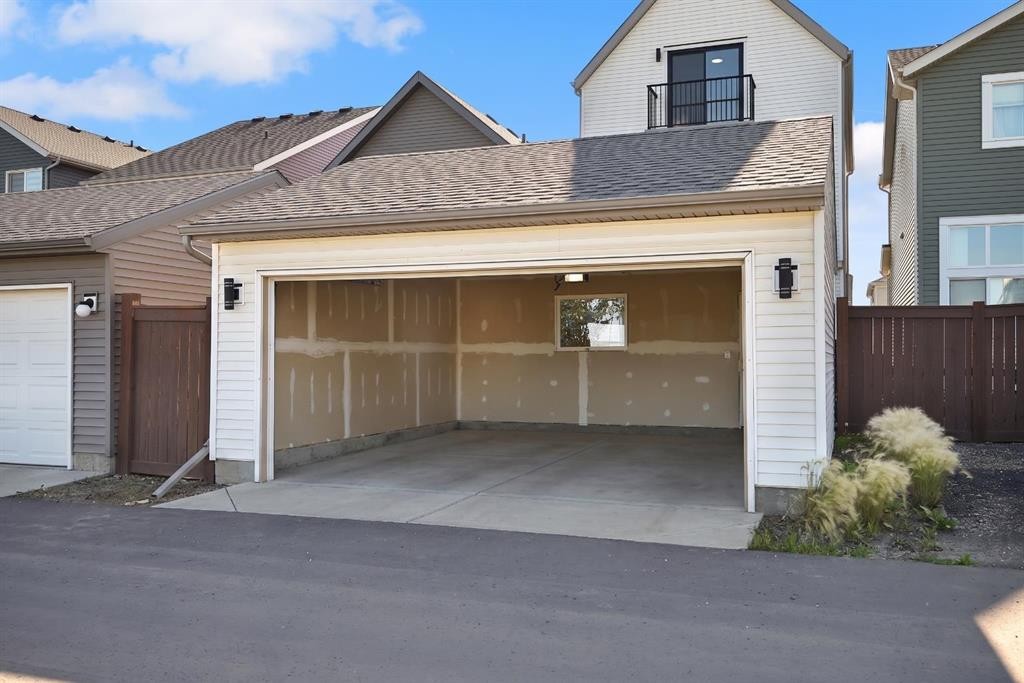 50 Lavender Road Se, Calgary, AB - Outdoor