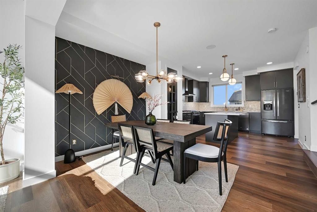 50 Lavender Road Se, Calgary, AB - Indoor Photo Showing Dining Room