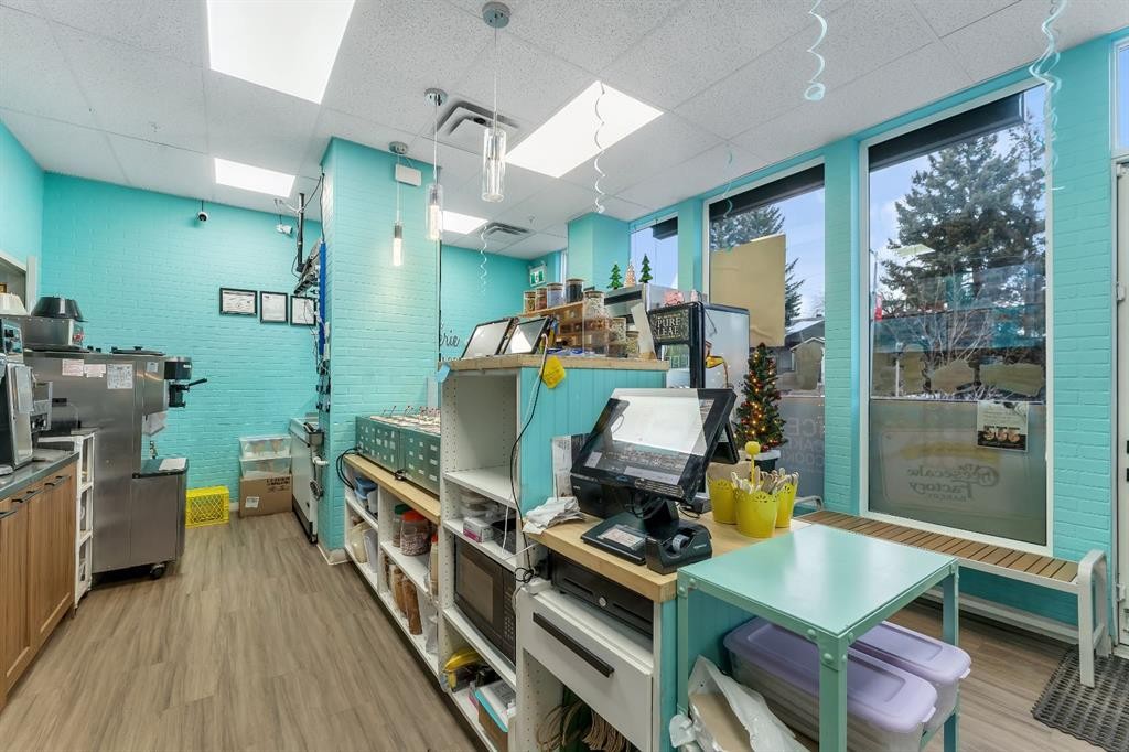 1829 33 Avenue Sw, Calgary, AB