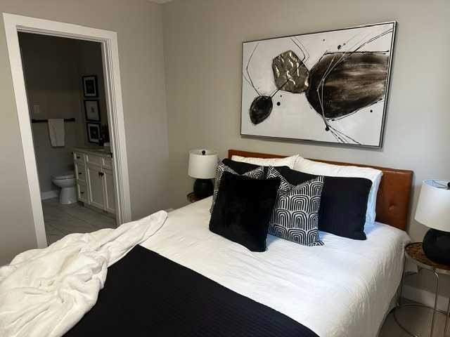 3824 Brooklyn Crescent Nw, Calgary, AB - Indoor Photo Showing Bedroom