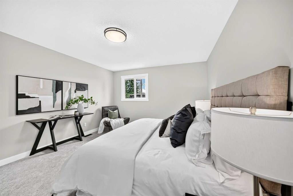 3824 Brooklyn Crescent Nw, Calgary, AB - Indoor Photo Showing Bedroom