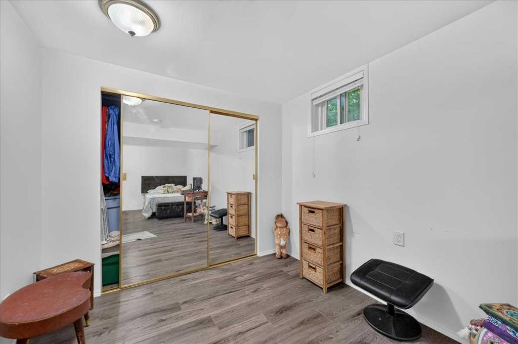 7804 34 Avenue Nw, Calgary, AB - Indoor