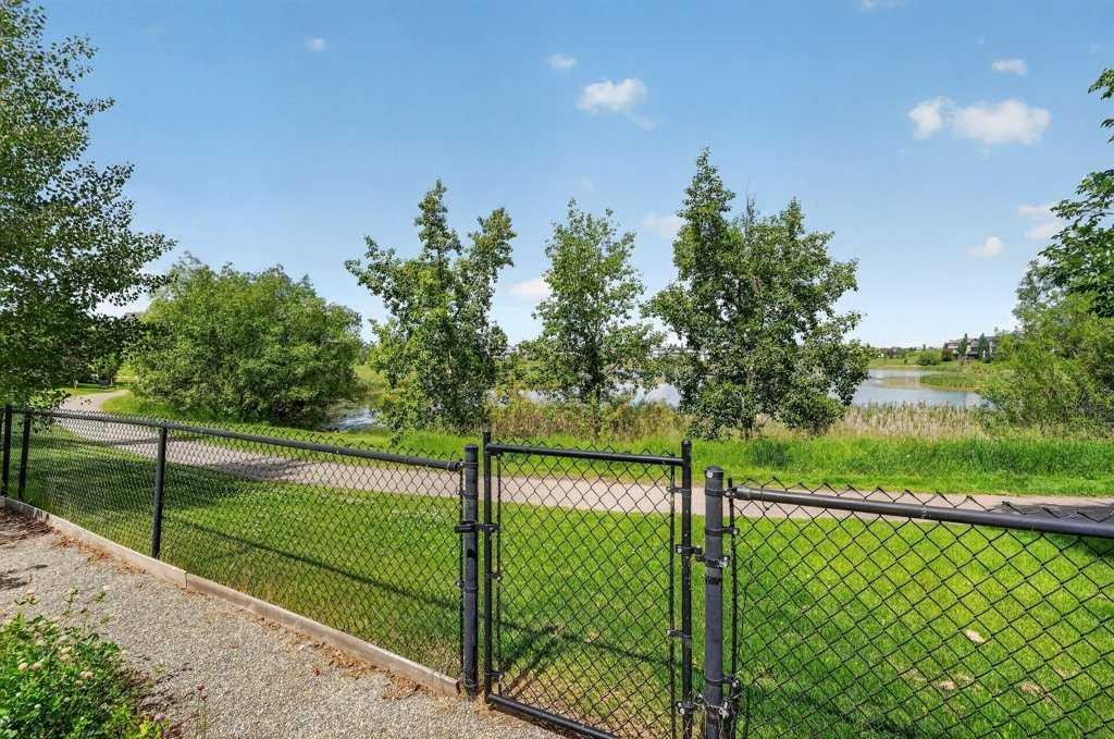 232 Copperpond Circle Se, Calgary, AB - Outdoor