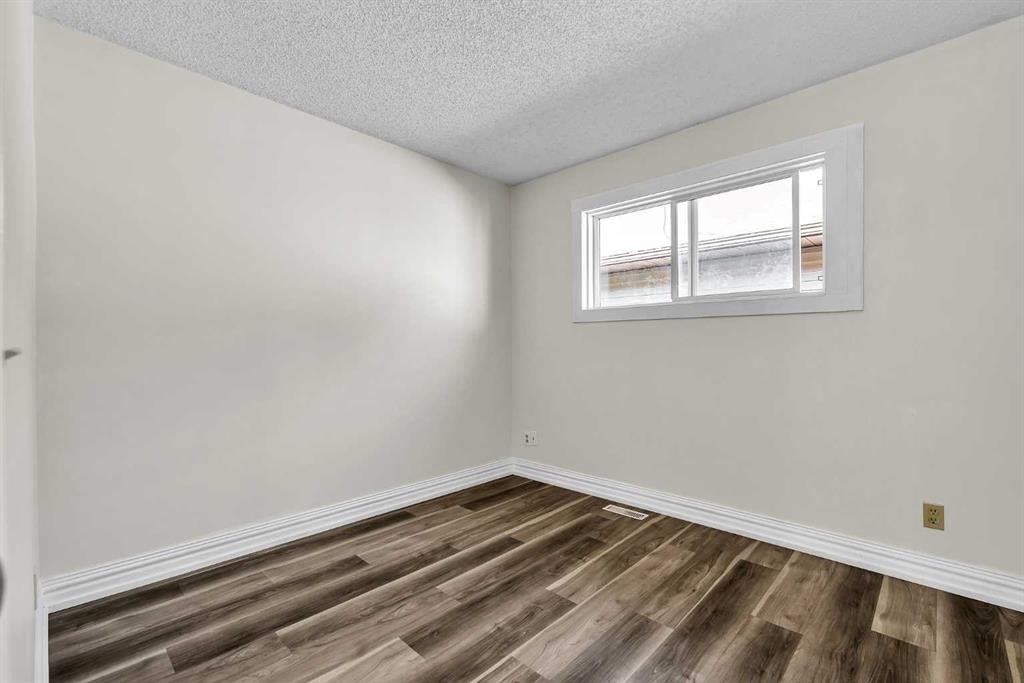 43 Taraglen Road Ne, Calgary, AB
