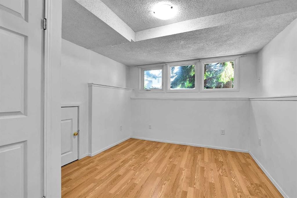 43 Taraglen Road Ne, Calgary, AB