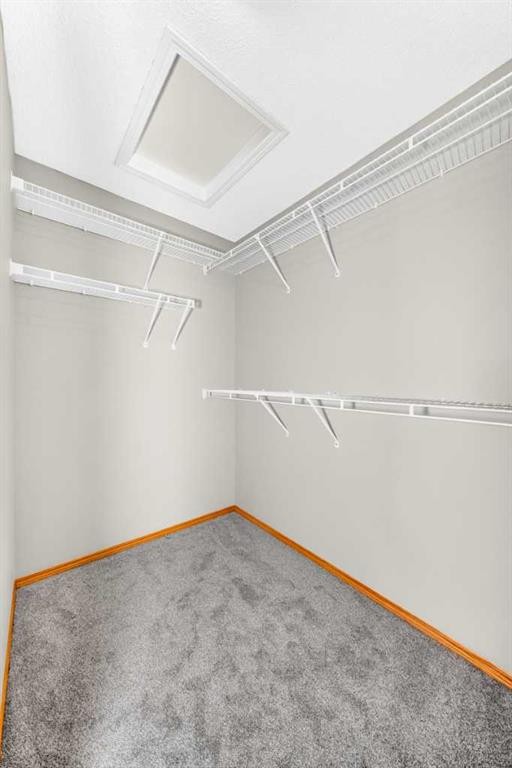 83 Edgeridge Close Nw, Calgary, AB - Indoor With Storage