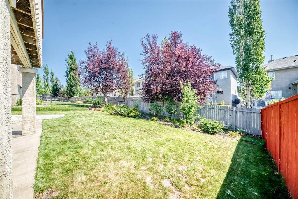 83 Edgeridge Close Nw, Calgary, AB - Outdoor