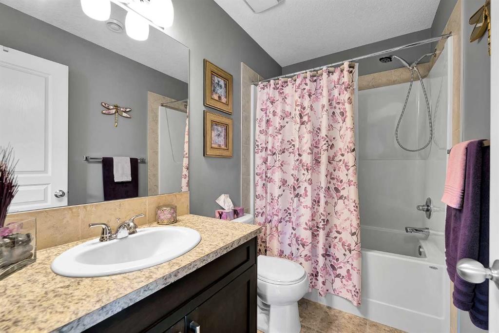 410 Cranford Walk Se, Calgary, AB - Indoor Photo Showing Bathroom