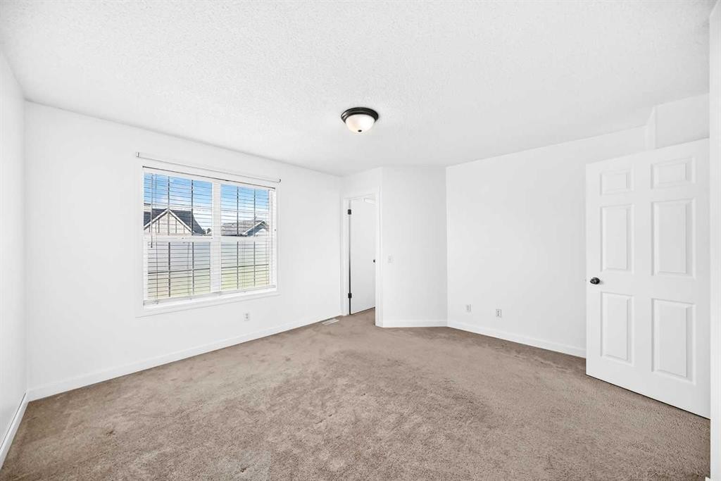 294 Elgin View Se, Calgary, AB - Indoor Photo Showing Other Room